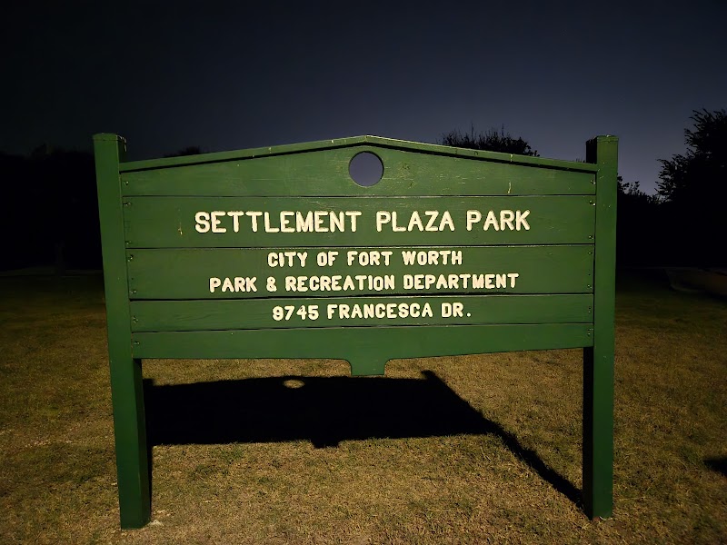 Settlement plaza park