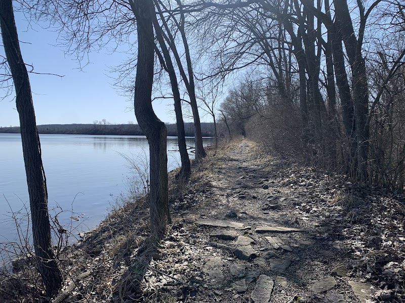 Saganashkee Slough Boatlaunch