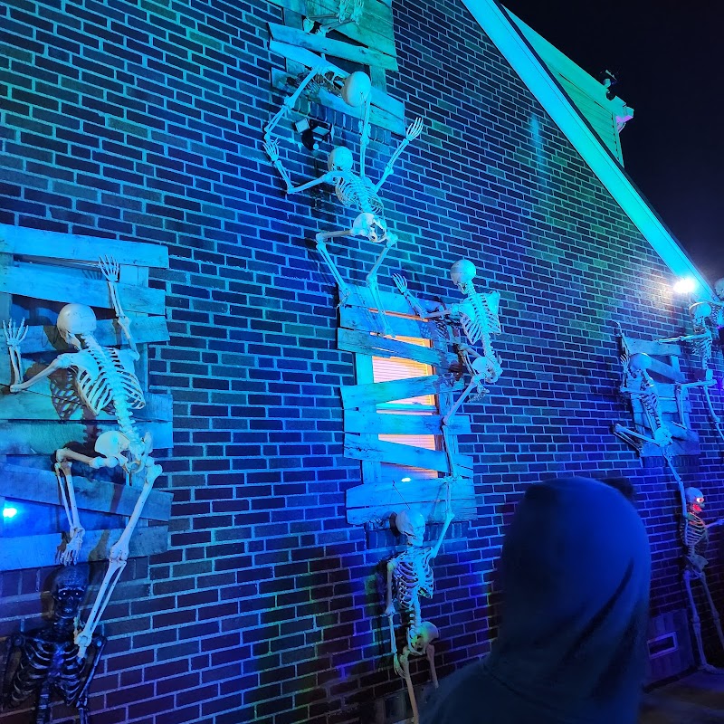 Skeleton Manor