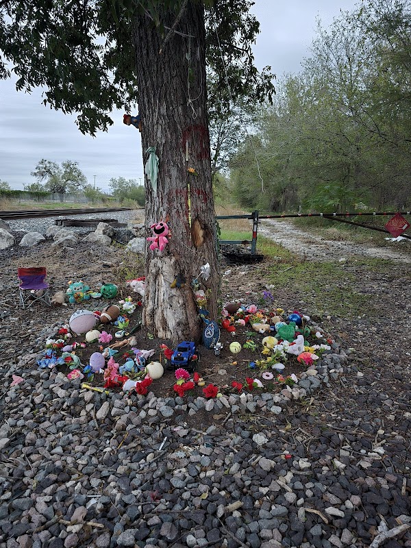 Ghost Tracks - San Antonio