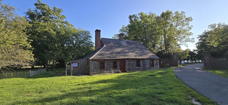 Henry Lloyd Manor House