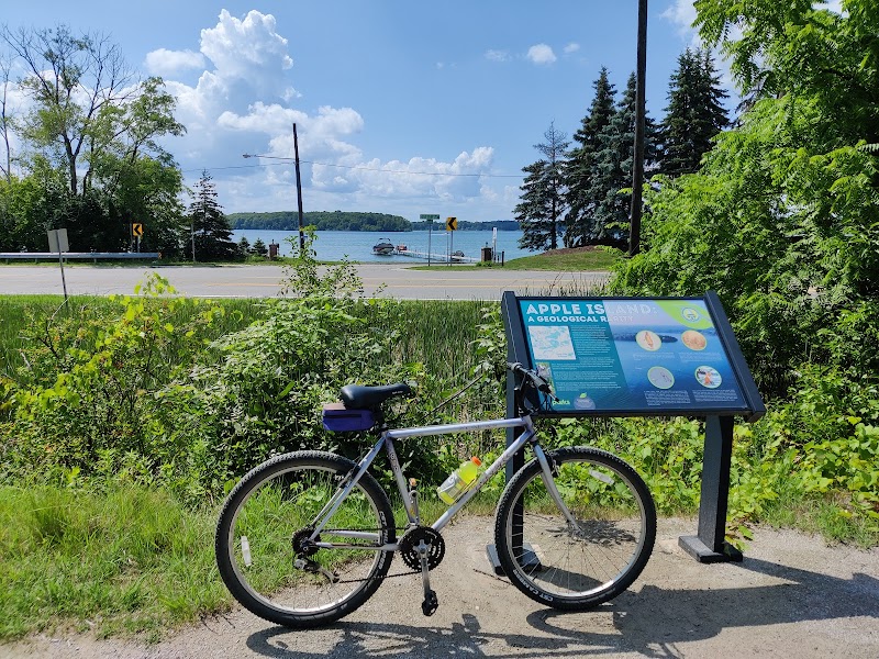 Apple Island Sign
