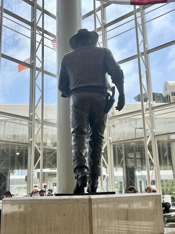 John Wayne Statue