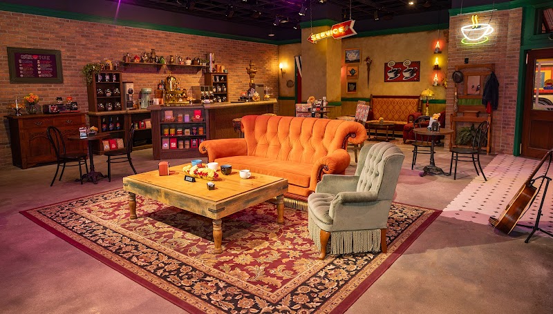 The FRIENDS™ Experience: The One in Vegas