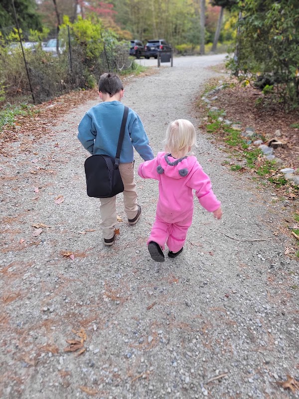 Laurelwood Arboretum ENTRANCE