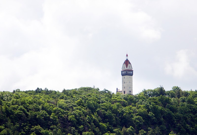 Heublein Tower