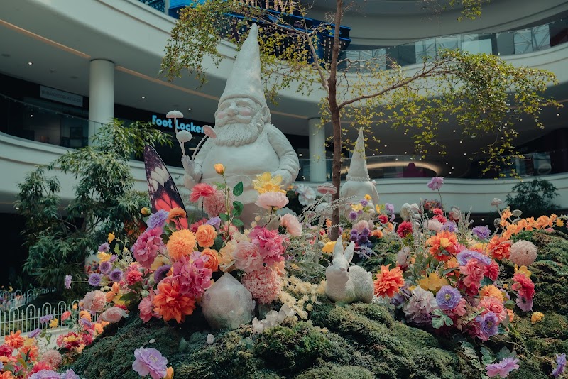 American Dream Secret Garden