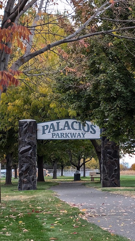 Palacios Parkway