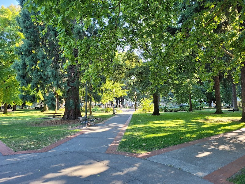 Holladay Park