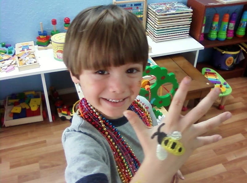 The Bee's Knees Learn & Play