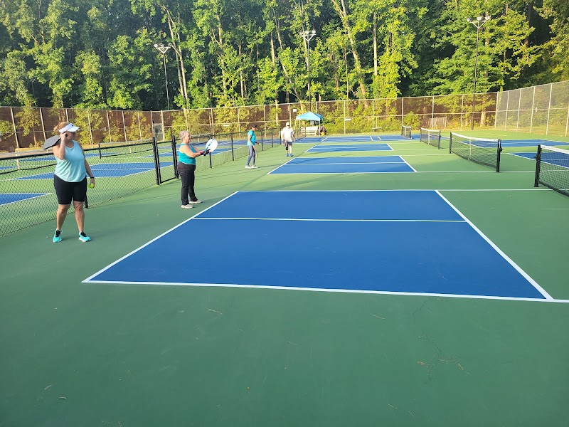 Montclair pickleball courts PRIVATE