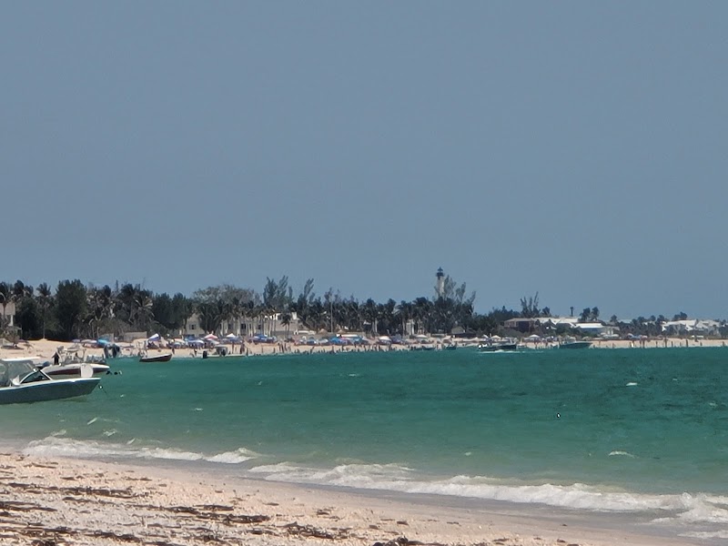 17th Street West- Beach Access