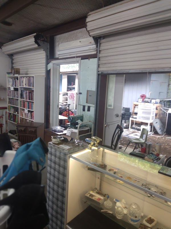 Lindale Country Flea Market