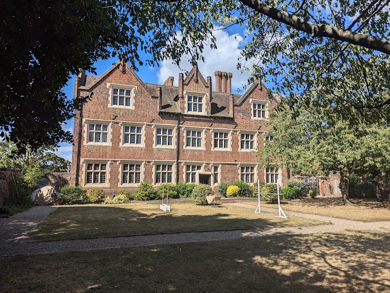 National Trust - Eastbury Manor House