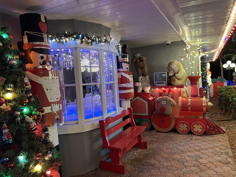 Riverview Drive Christmas Display