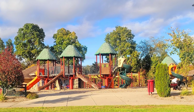 Macomb Corners Park