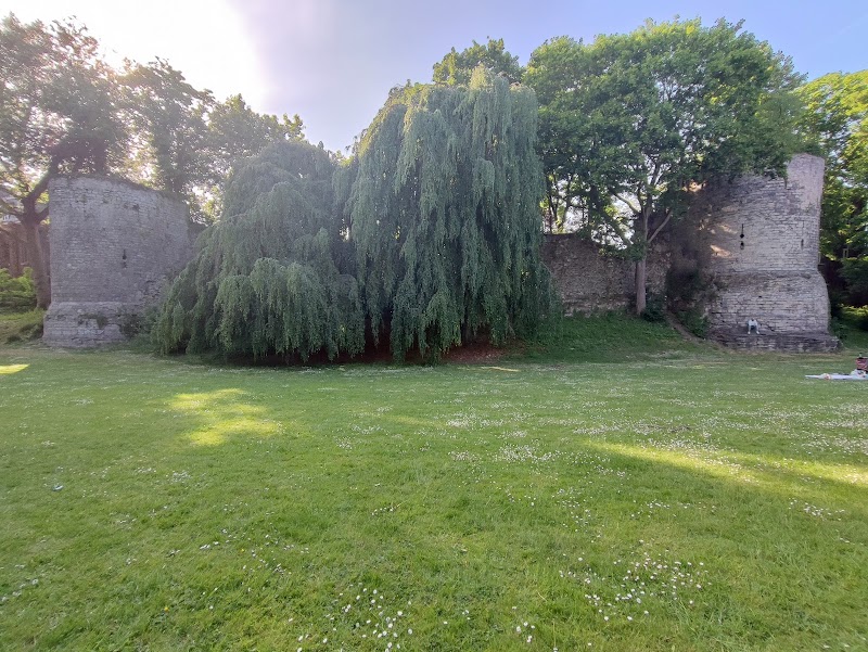 Les tours Saint-Jean