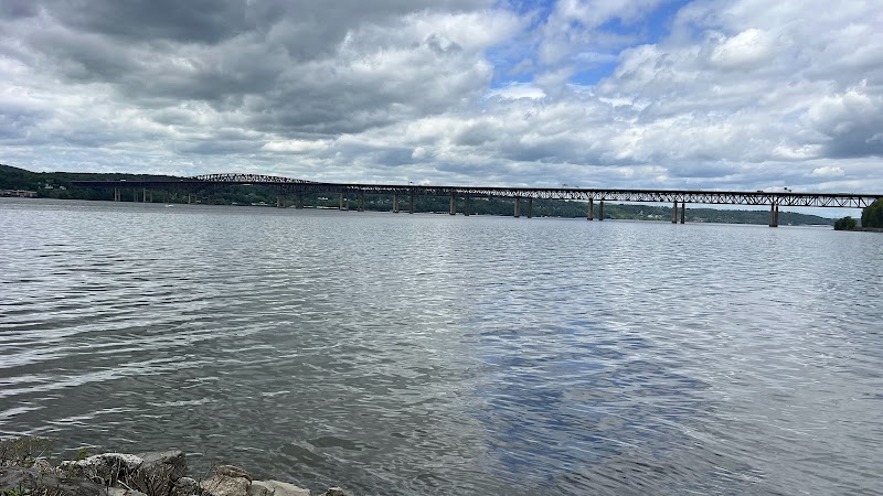 Newburgh-Beacon Bridge Pedestrian and Bike Trail