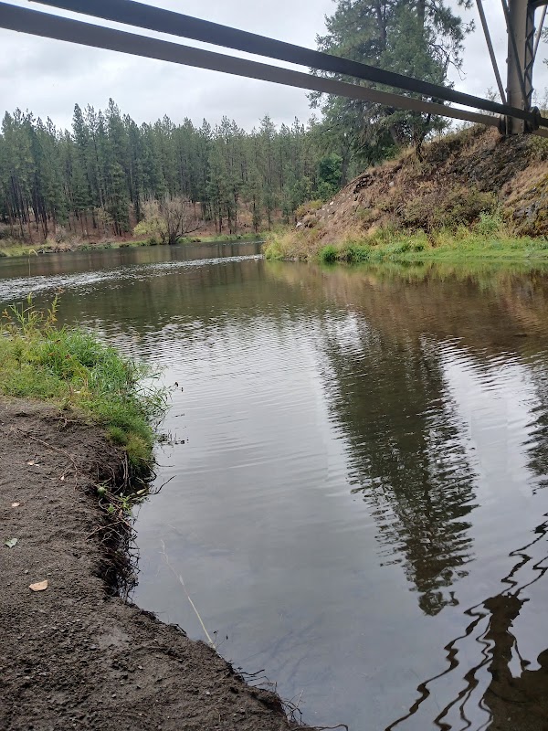 Dishman Hills Cliffs