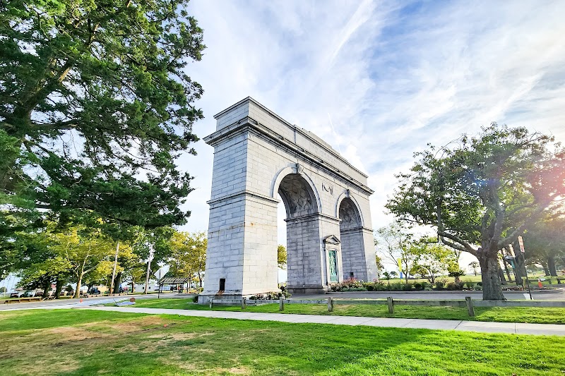 Perry Memorial Arch - Bridgeport