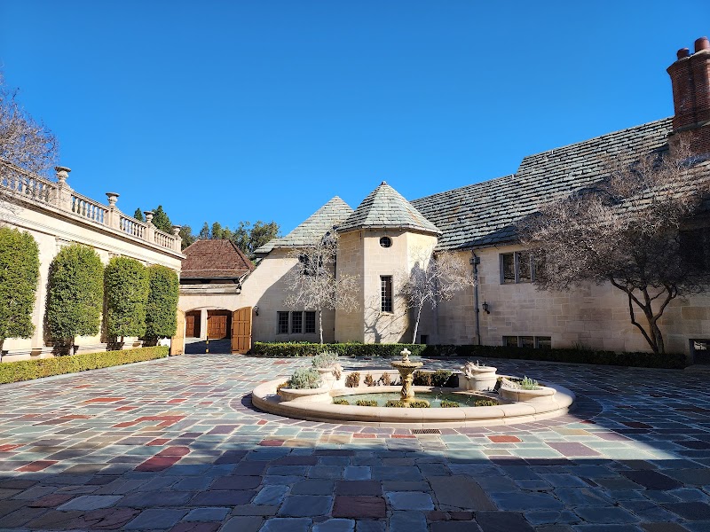 Greystone Mansion & Gardens: The Doheny Estate
