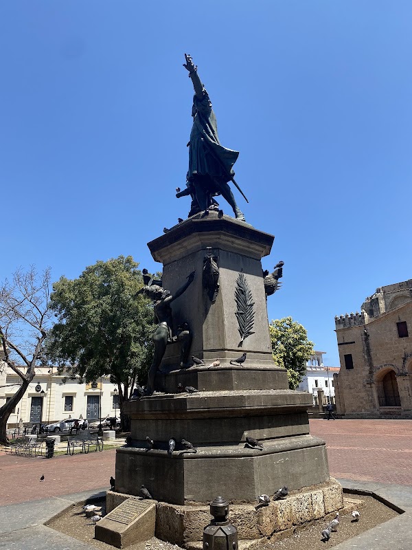 Estátua de Cristóbal Colón