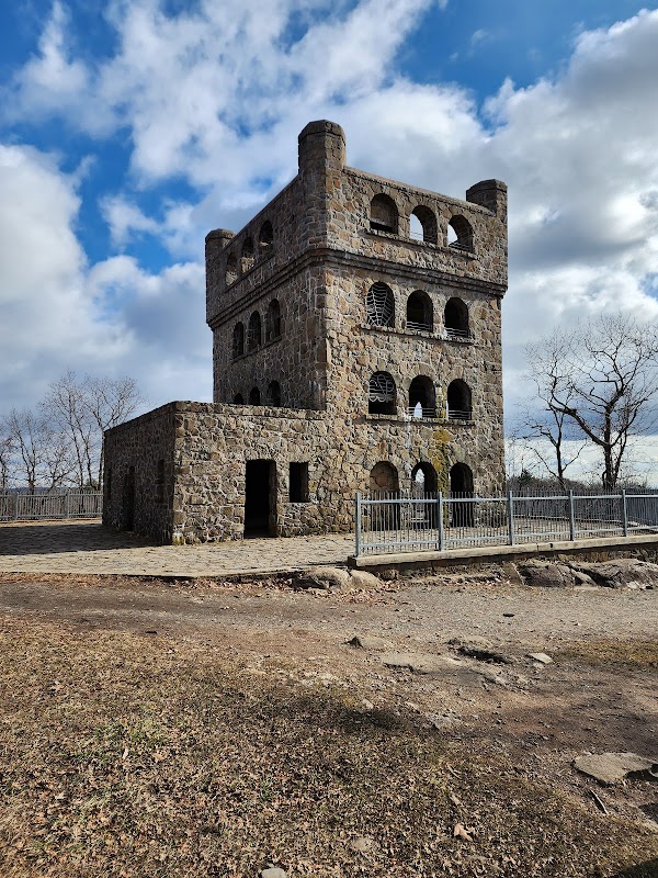Sleeping Giant Observation Tower
