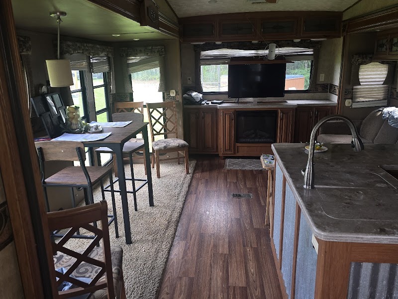 Eagles Nest Resort and RV parking