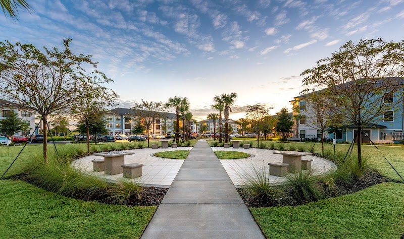 Vintage Horizon West