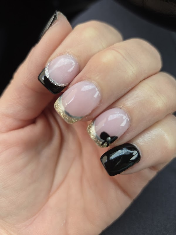 Attraction Nails & Spa