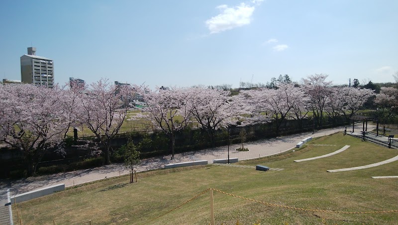 Izumichonishi Park