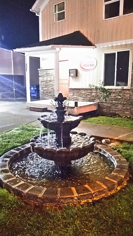 Center Street Fountain