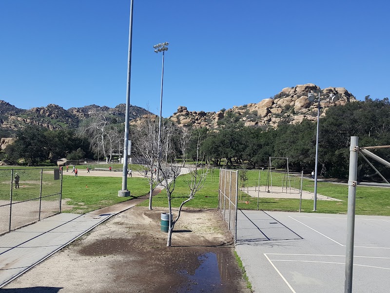 Chatsworth Park North