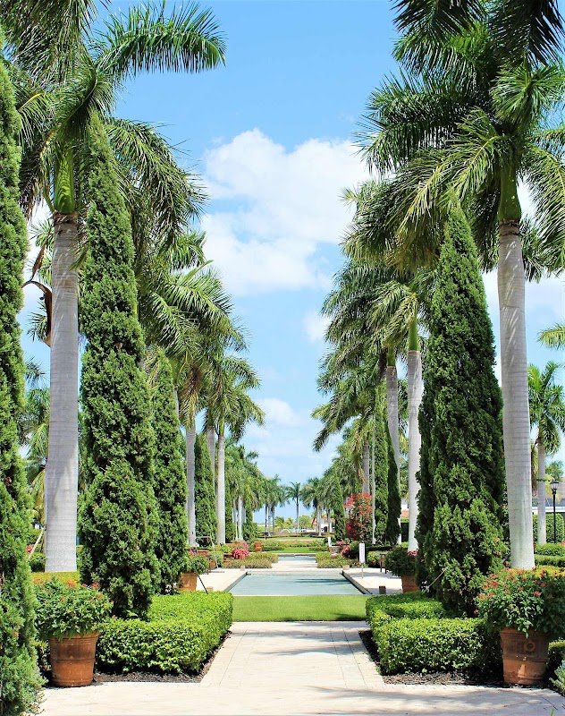 Miromar Lakes Marina on the Peninsula