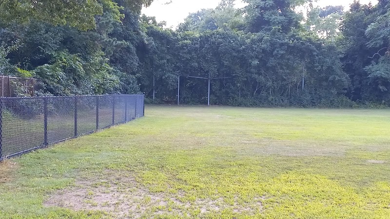 Clarissa Dr Park