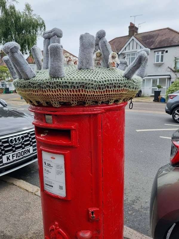 Crochet Postbox