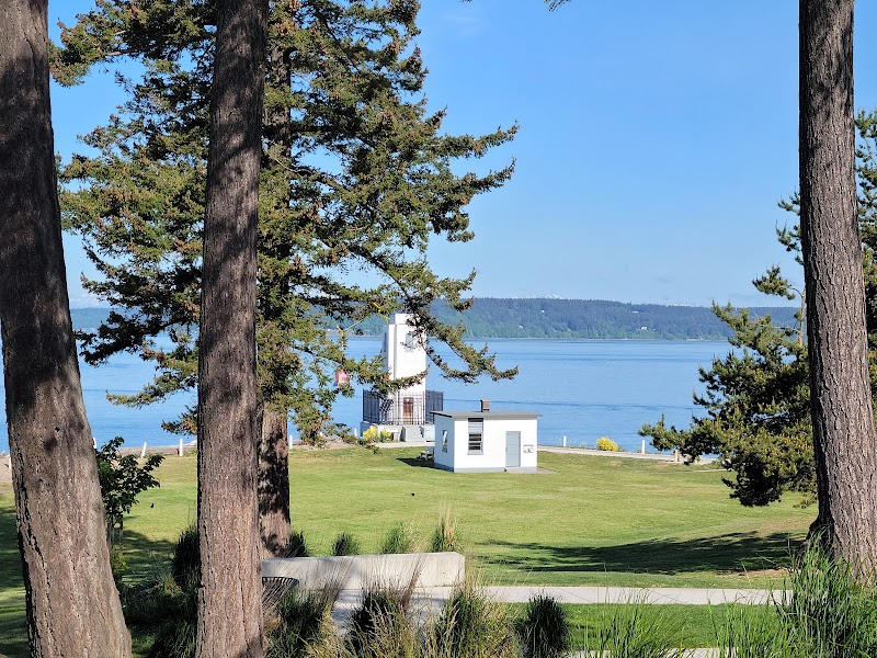 Browns Point Lighthouse Park