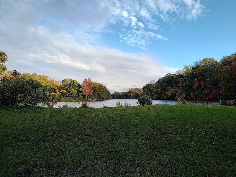 Strawbridge Lake Park