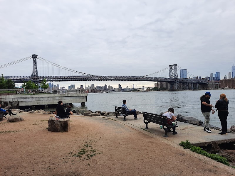 Grand Ferry Park