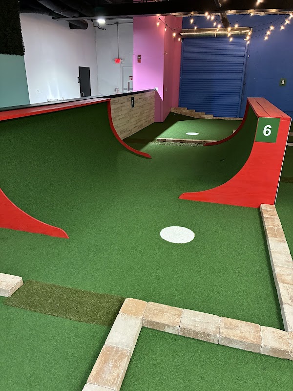 Mr. Putters Miniature Golf