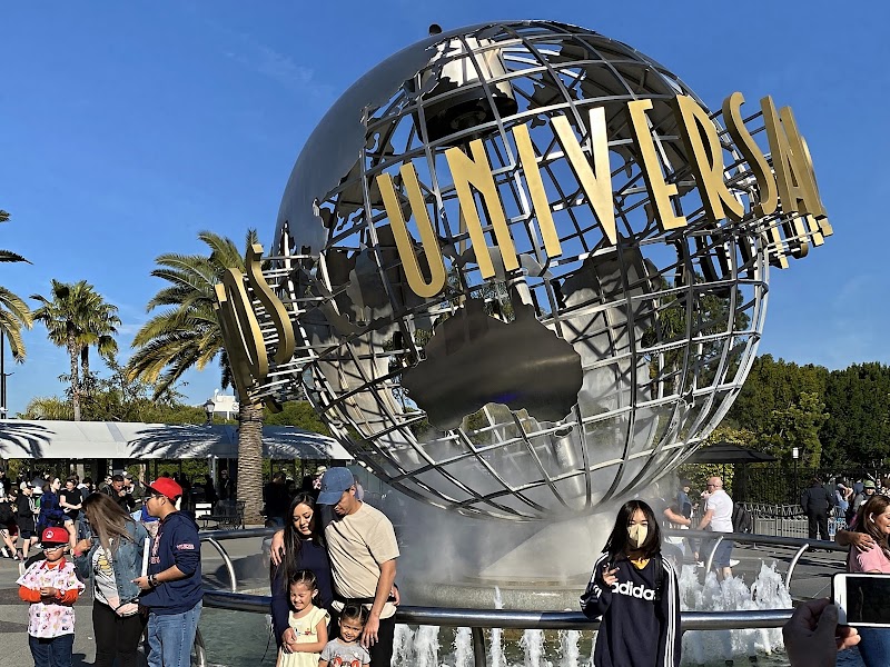 Universal Studios Globe Sign