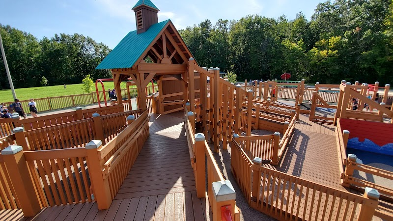 Franklin Woods Nature Center Pavilion