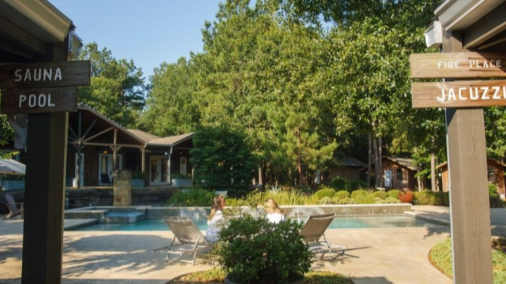 Deer Lake Lodge Spa Resort