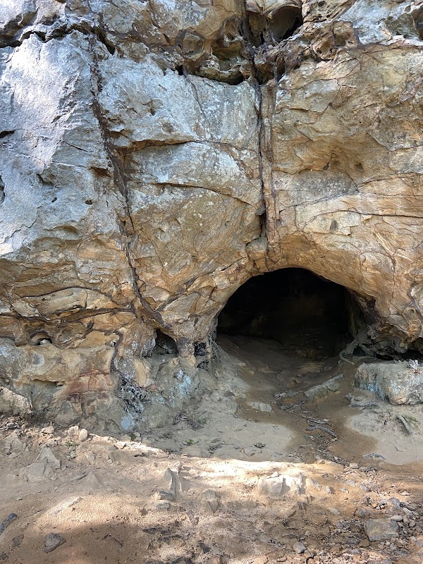 Bear Cave Trail