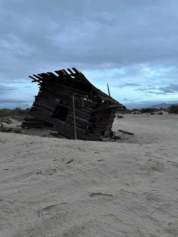 Little Railroad Tie Shack