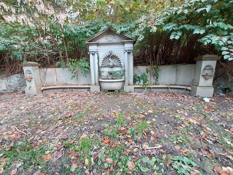 William Leonidas Springs Fountain