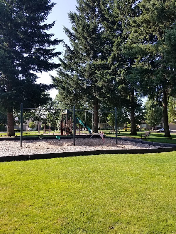 Maple Crest Neighborhood Park