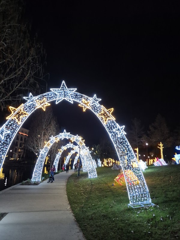Woolands Prwy Christmas lights