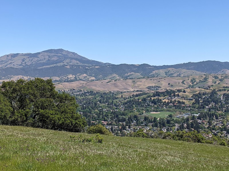 Elworthy Staging Area, Las Trampas Regional Wilderness