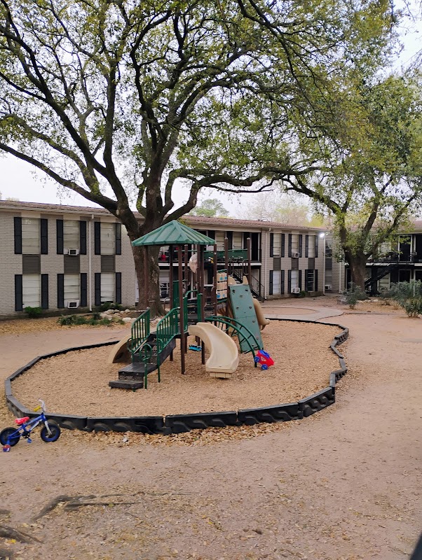 Witte oak park apartments